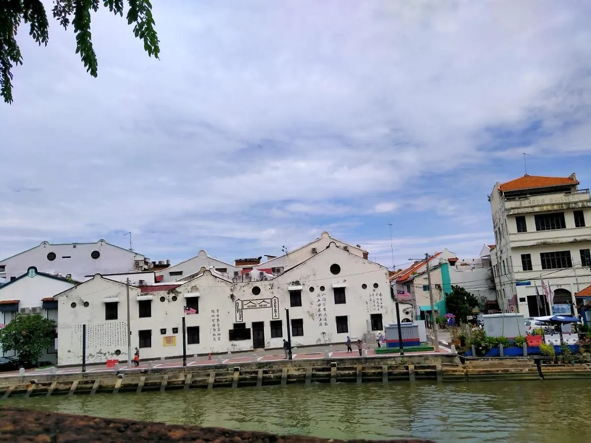 Alimama Guesthouse Melaka With Balcony Malakka