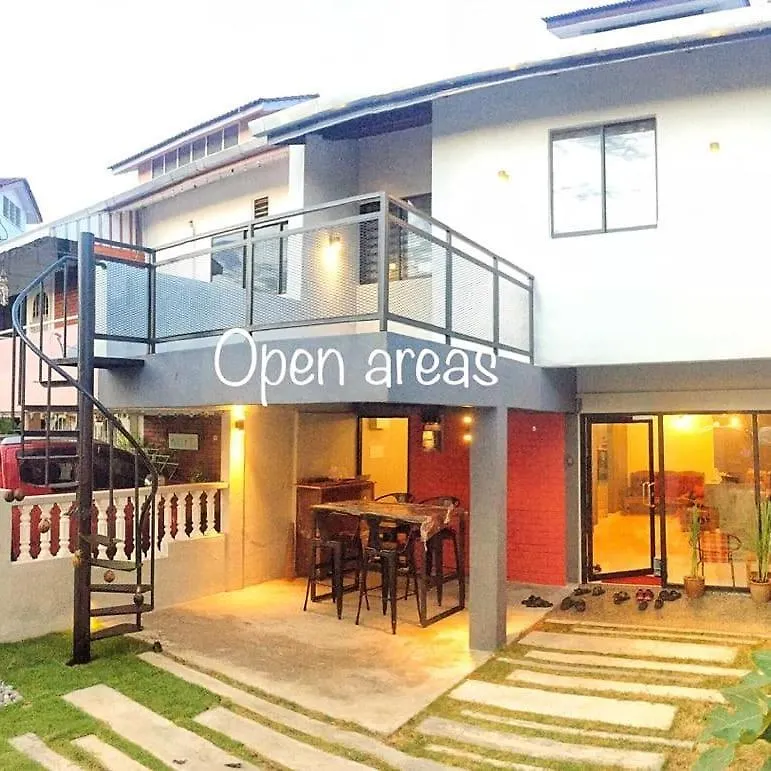 Alimama Guesthouse Melaka With Balcony 0*, Malakka Malezya